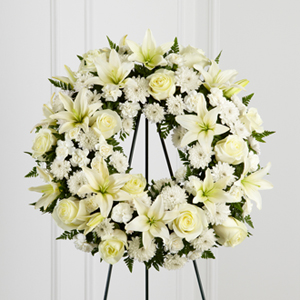 The FTD� Treasured Tribute� Wreath