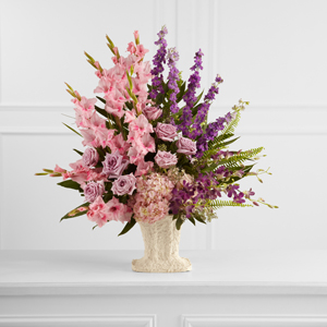The FTD� Flowing Garden� Arrangement 